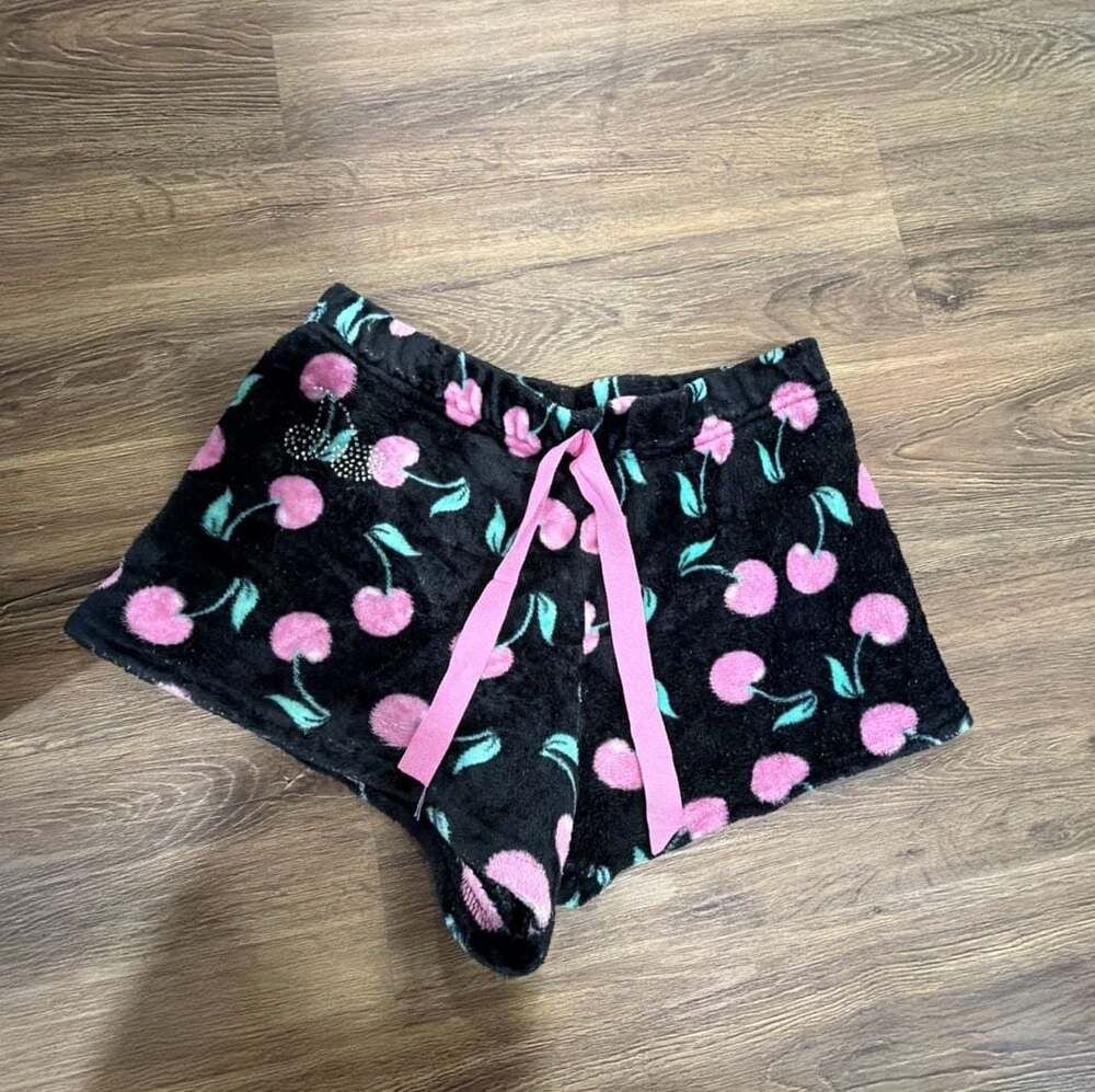 True by Rue21 Black Fuzzy Cherry Print Lounge Shorts